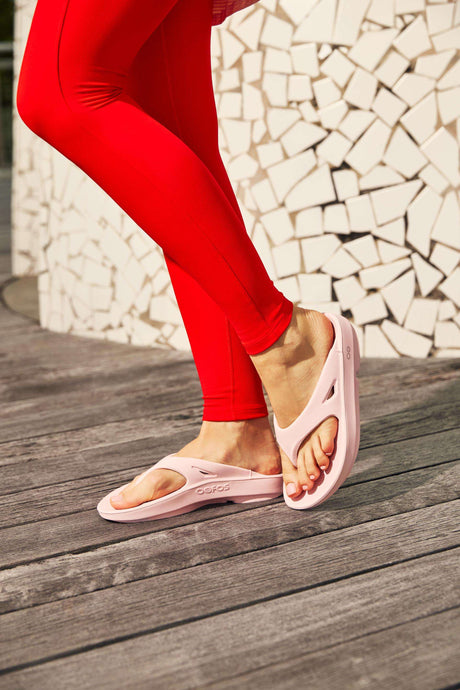 Explore OOFOS Women OOlala - Primrose for trail, outdoor & lifestyle use | Liv Activ Singapore