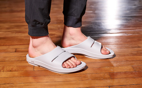 Explore OOFOS Unisex OOahh - Moonstone for trail, outdoor & lifestyle use | Liv Activ Singapore