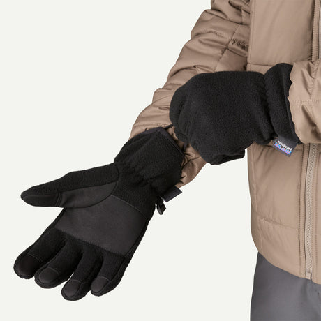 Explore Patagonia Synchilla™ Fleece Gloves - Black Solid for trail, outdoor & lifestyle use | Liv Activ Singapore