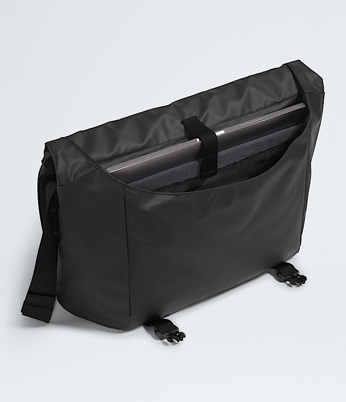 The North Face Base Camp Voyager Messenger Bag - TNF Black